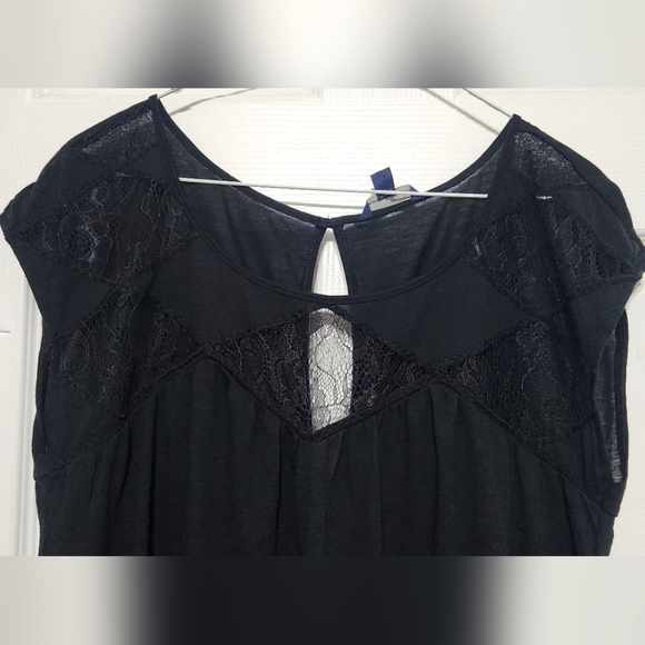 Lace Neck Top - Picture 2 of 3